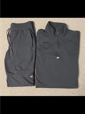 Fabletics Men Activewear Set Quarter Zip Pullover & Joggers - Size L